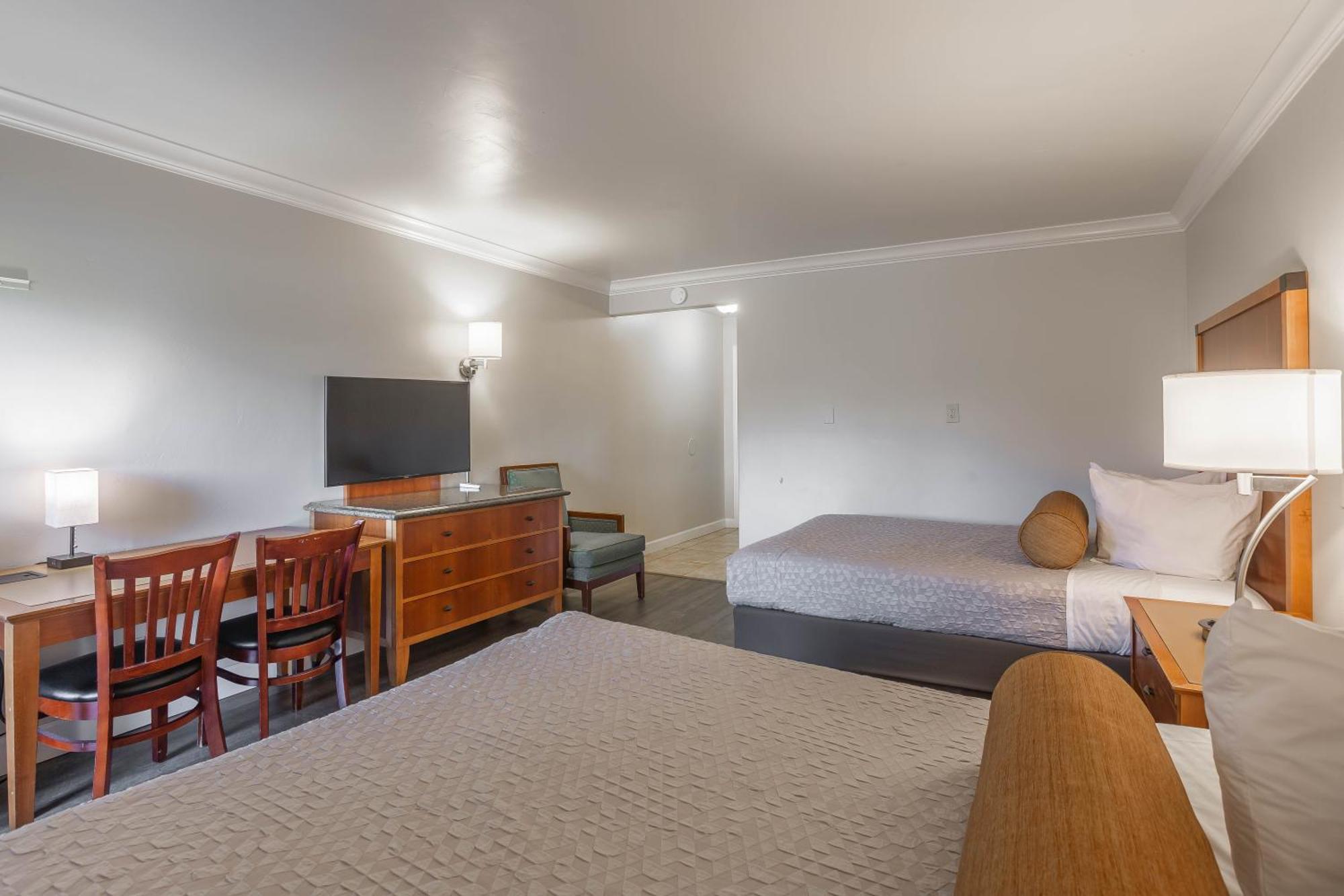 Aloha Inn Arroyo Grande Room photo